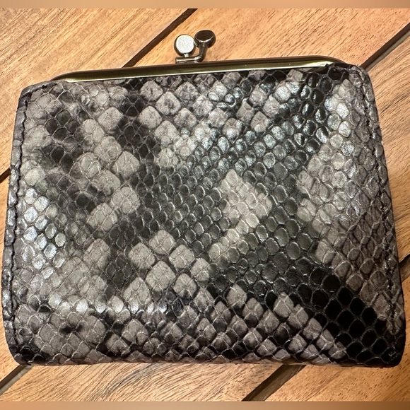 Patricia Nash black/grey snake-like leather wallet. New without tags. - Picture 16 of 16